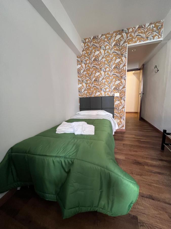 Hotel Brenta Parma Bagian luar foto
